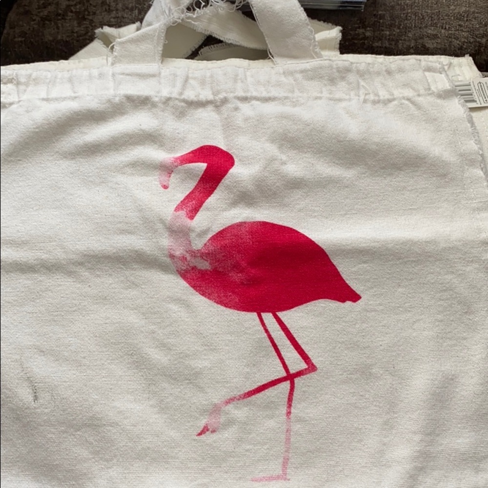 2 tote bags